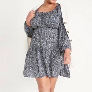 Old navy Long sleeve floral swing dress